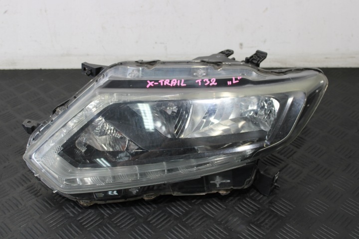 light left front NISSAN X-TRAIL T32
