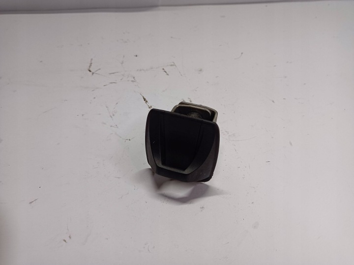 Poignée fotelika BMW E81 E87 E90 E91 9119678