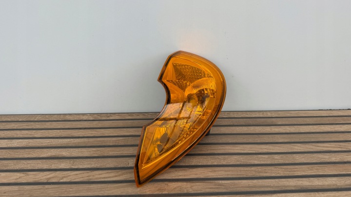 RENAULT MODUS 04-07ROK pravý Smerovka DO Svetlá predok blinker PAK21/GR03