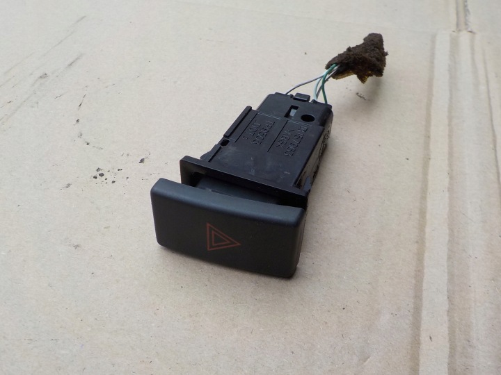 switch of the lights of warning lights toyota avensis t25 2008r 157963