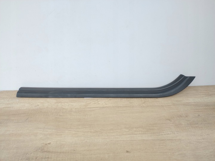 BMW 6 E63 E64 pravá lišta krytka PRAHU kryt 51477008932 K141/312
