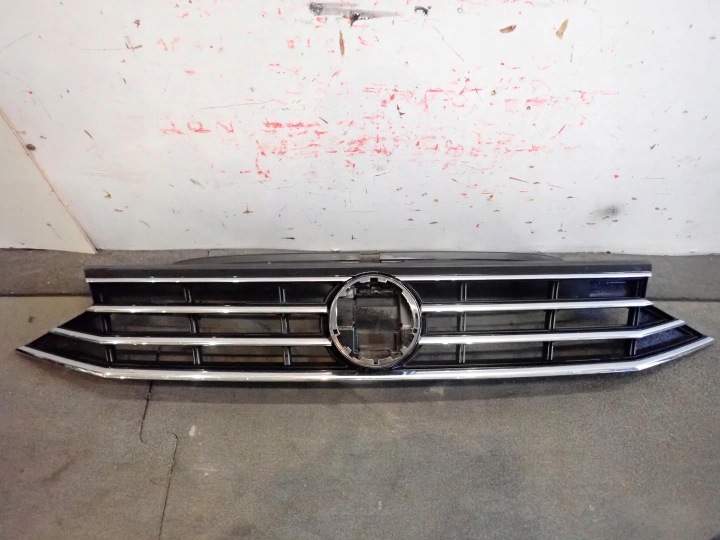 Grille/masque VW PASSAT B8 LIFT 2019- 3G0853651BL