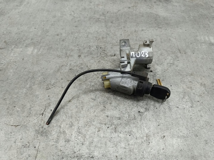 VW LODIČ T4 701905851 2.4 D 9