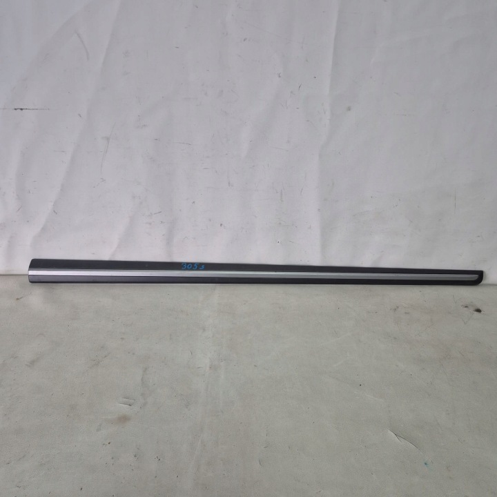 HYUNDAI IONIQ 17-19r. -> moulding cap door front right 87712-G7000