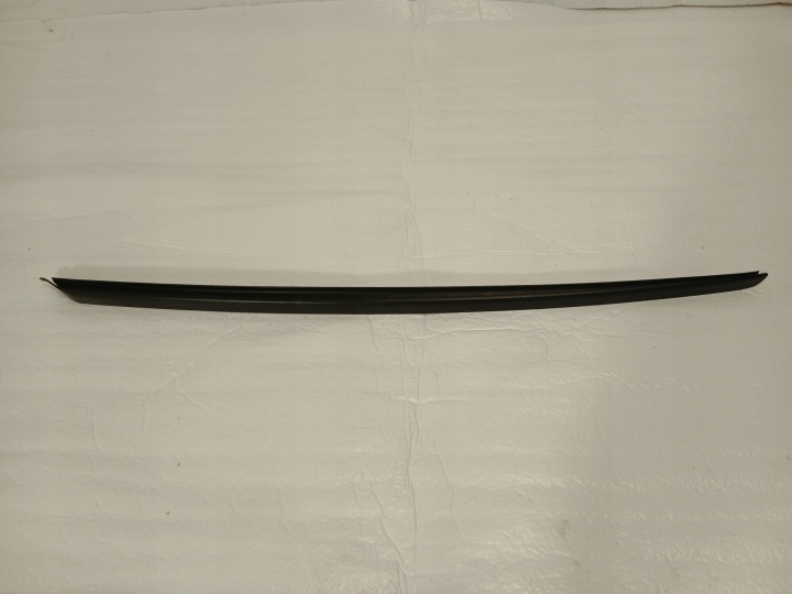 AUDI A4 B9 LIFT lišta Okná CZOLOWEJ ľavá 8W0854327C