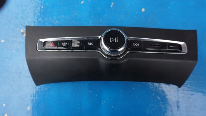 VOLVO S90 V90 XC90 XC60 - control panel RADIO