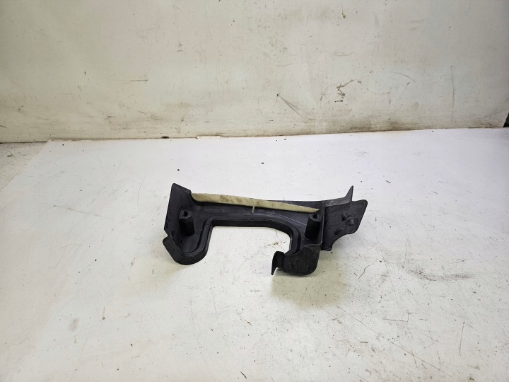 RYNNA SOTTO FINESTRINO AUDI A6 C8 4K1819979D