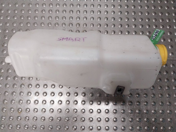 nadrzka ostrekovacov A4538600060 SMART FORTWO W453 RENAULT TWINGO III