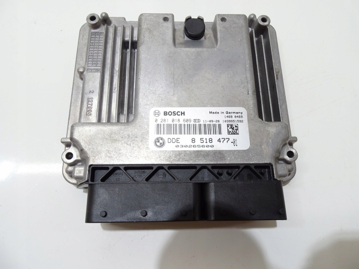 computer of the engine BMW F10 F11 N47 2.0D 8518477