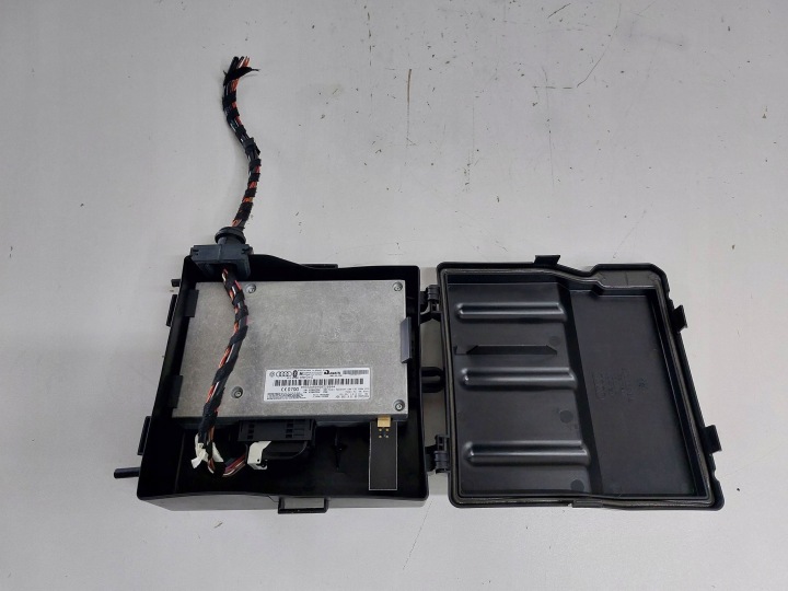 AUDI A4 B8 A5 Q5 08r> modul BLUETOOTH 8T0862335C