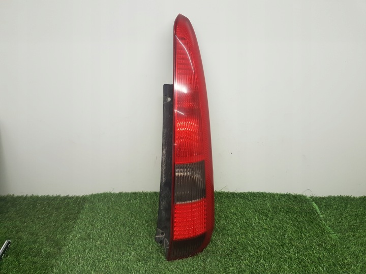 light right rear FORD FUSION 2N11-13A602-B