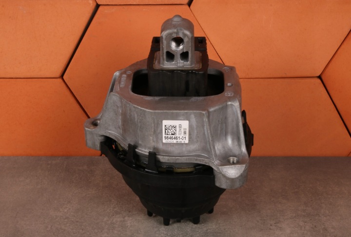 BMW X5 G05 X6 G06 X7 G07 LCI 30dX 40dX Supporti motore usato sinistra 9846461