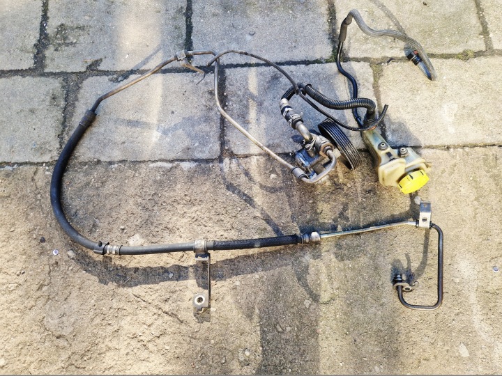 FORD FUSION MK1 FIESTA MK6 1.4 TDCI rúrky riadenia nadrzka pumpa KPL
