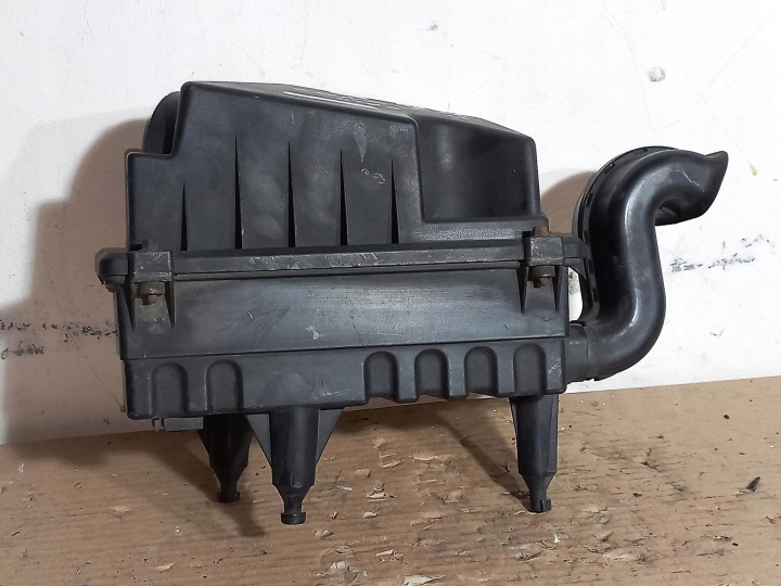 cover of a filter, air FORD CONNECT MK1 1.8 TDDI 2T14-9600-AD