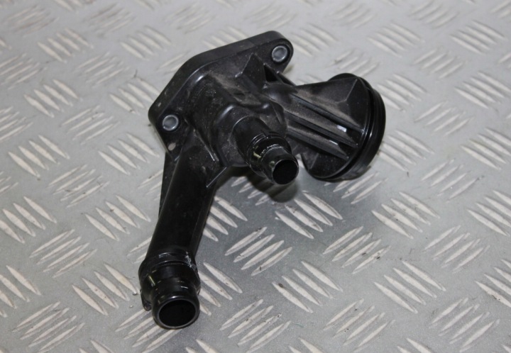 BMW G30 G11 G05 3.0D 4.0D B57 thermostat housing