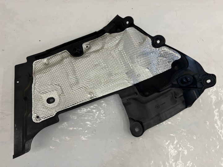 MERCEDES W205 LIFT Blende Abdeckung wärmblech A2056206001