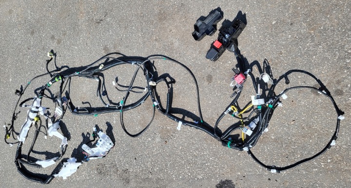 cablaggio cablaggio WTYCZKI morsetto positivo modulo fusibile TOYOTA RAV4 V OE