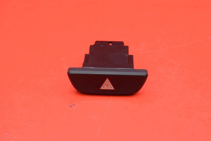 Interrupteur Lumières Lumières de secours 15D509 TOYOTA YARIS 4 IV 20-21