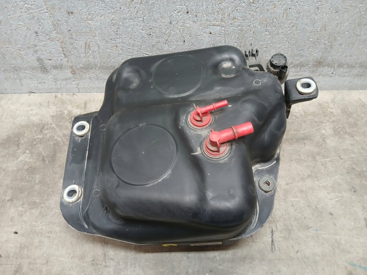 Behälter ADBLUE AUDI A4 B8 8K A5 8T 8K0131878