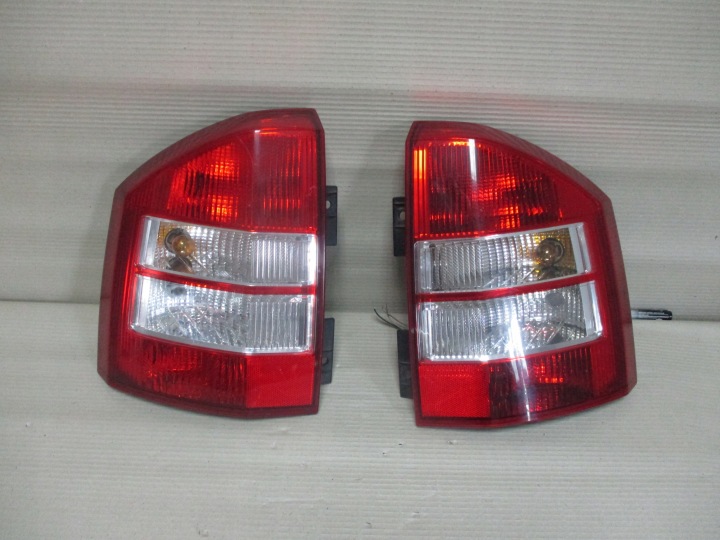 Feux phare Arrière Droit Gauche Dodge Compass 06-10