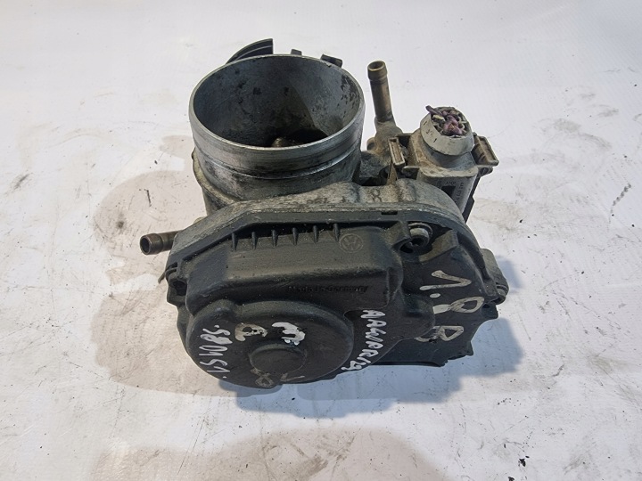 Drosselklappenstellmotor OE 06A133064J AUDI A3 8L 1.8B