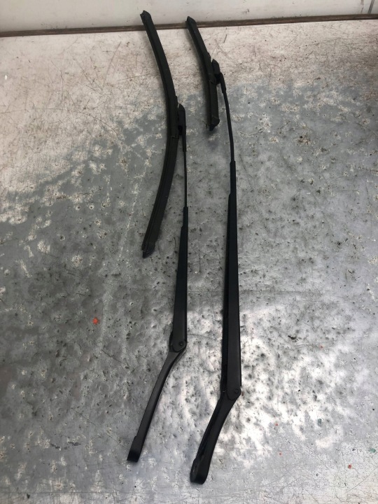 wiper arms VW TOURAN III 5TB955410 5TB955409