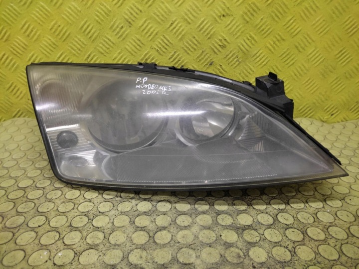 FORD MONDEO MK3 REFLEKTOR Licht rechts vorne 1S7113005AK