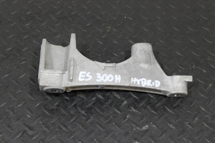 holder holder of the engine LEXUS ES 300H ES300H VII 7 HYBRID