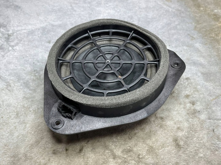 Lautsprecher Tür vorne vorne BOSE AUDI A1 8X 5D 8X4035411A !J