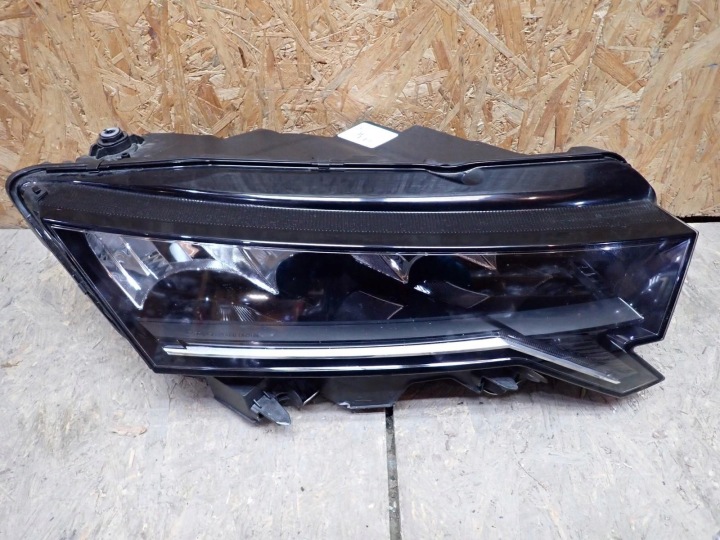 Licht rechts CRYSTAL LIGHTING LED SKODA OCTAVIA 4 IV 5E3 LIFT 24- 5E4941010