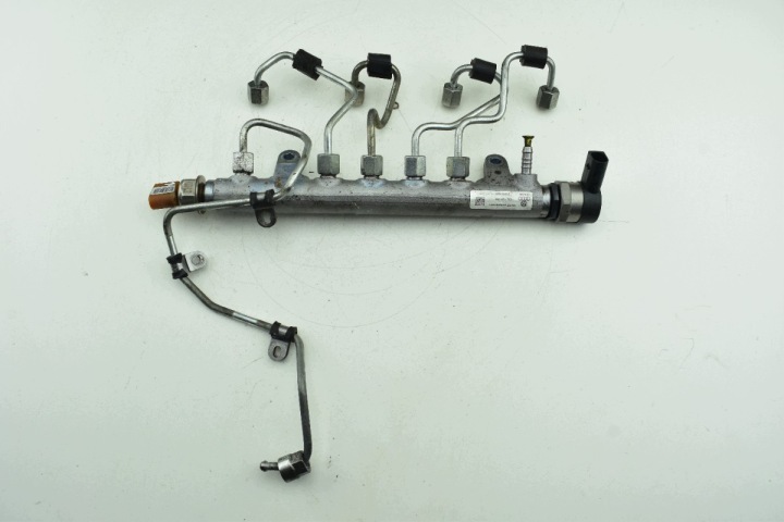 Rampe injection VW PASSAT B7 GOLF VI AUDI A3 8P 2.0 TDI 03L130089