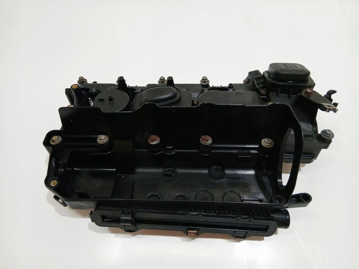 kryt ventilov BMW X3 E83 E60 E61 OE 2246997 (0006208)