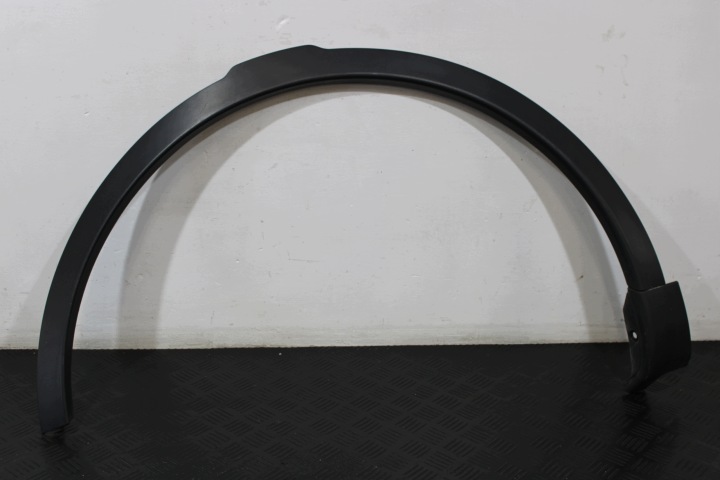 cap of a fender left front FK72-16A075-BB LAND ROVER DISCOVERY SPORT L550