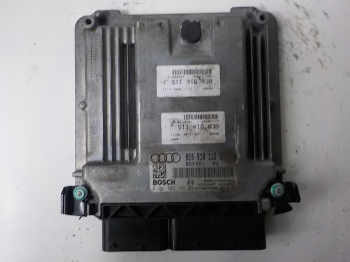 AUDI computer Centralina 8E0910115J 0261S02145