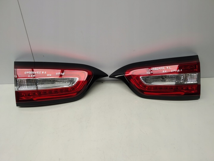 14-18 Jeep Cherokee KL Feux phare Gauche Droit LED klape Arrière 68330344AA 68330345AA