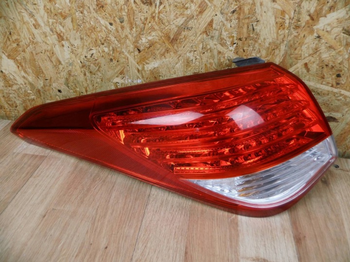 Hyundai i40 2011-2015 Berline Feux phare Gauche Arrière Arrière Gauche 92401-3Z3