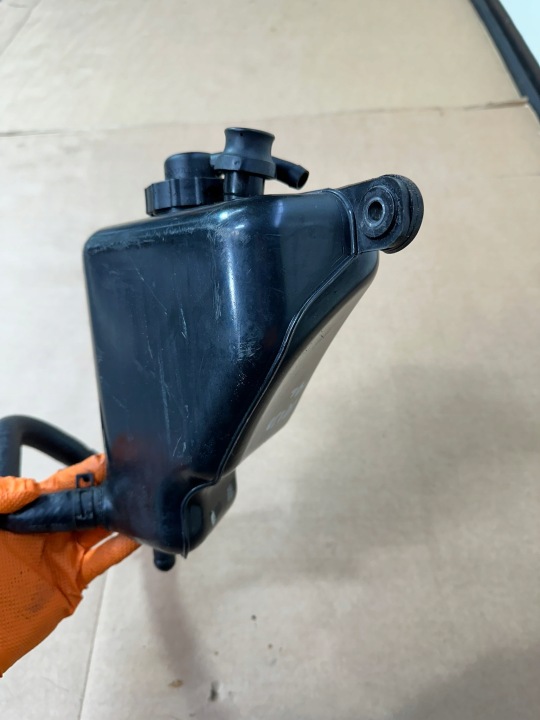 ABC oil tank, ABC liquid, Mercedes SL R230, W230 AL 5