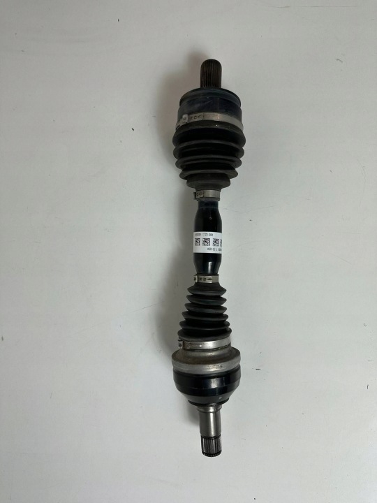 Mercedes GLA W156 1.5 D Semiasse Anteriore sinistra A2463303001