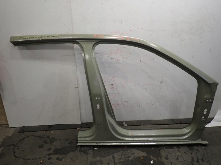 Côté Droit Jupe Garniture moulure montant SKODA SUPERB III 2015- 3V