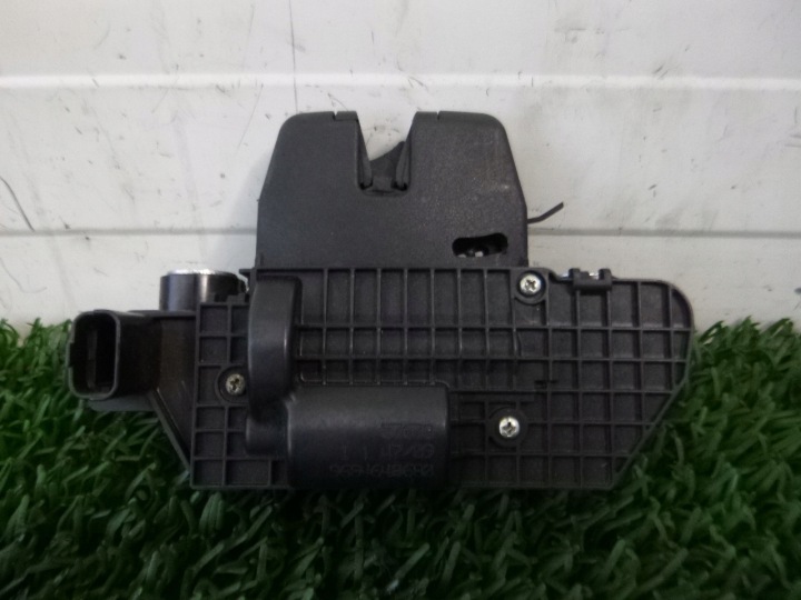CITROEN C3 II 10-18 de la Serrure Arrière du capot 9684648680