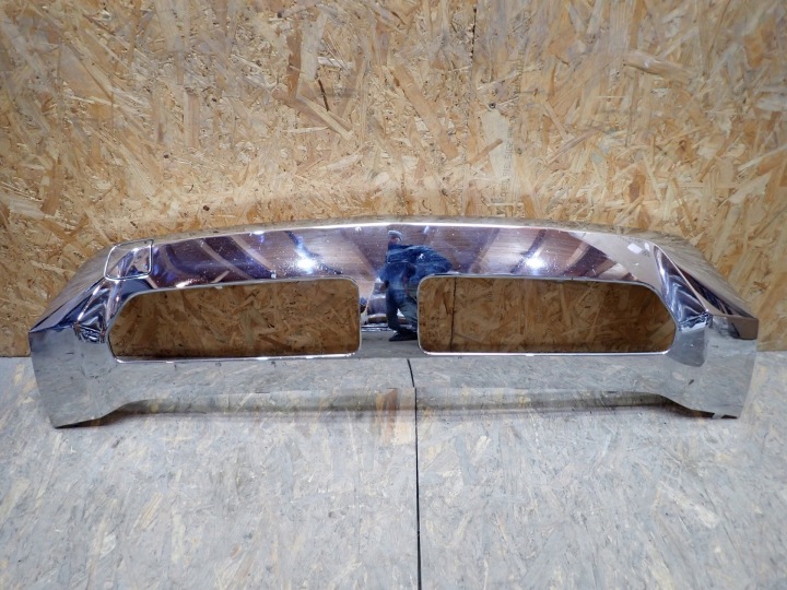 moulding CHROM of a bumper of the front MERCEDES ML 166 AMG 2011-2015R A1668857925