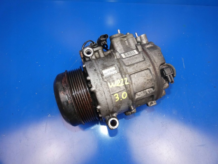 MERCEDES S W222 S350 3.0 CDI compressor of the air conditioning damaged