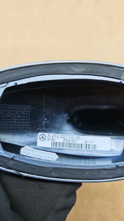MERCEDES-BENZ E (W212) bouclier d'antenne A2128270228 2012 CODE LAK197 10