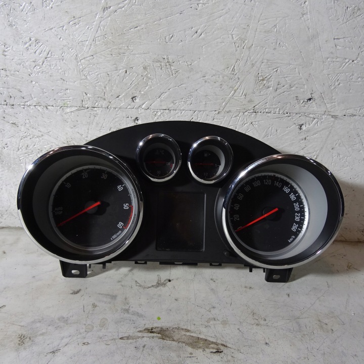 OPEL ZAFIRA C 2.0CDTI Instruments tachymètre compte tours 13460582