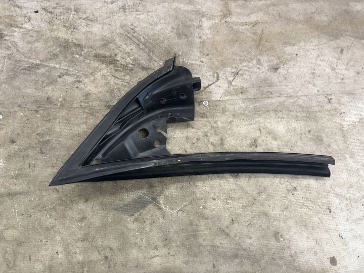 Tätning för främre dörrglas Höger Volkswagen PASSAT CC 3C8857506 5