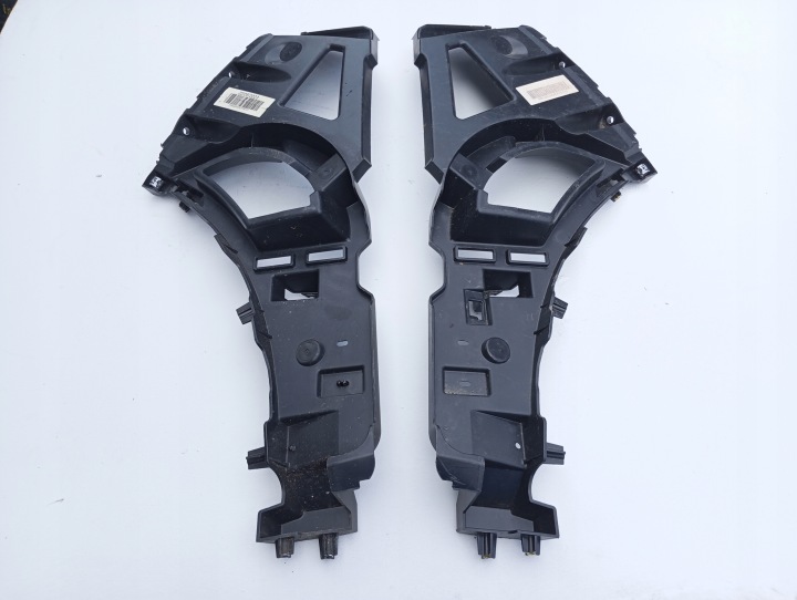 držák nárazníku záď Peugeot 3008 III 23r 9839884680 9839884880