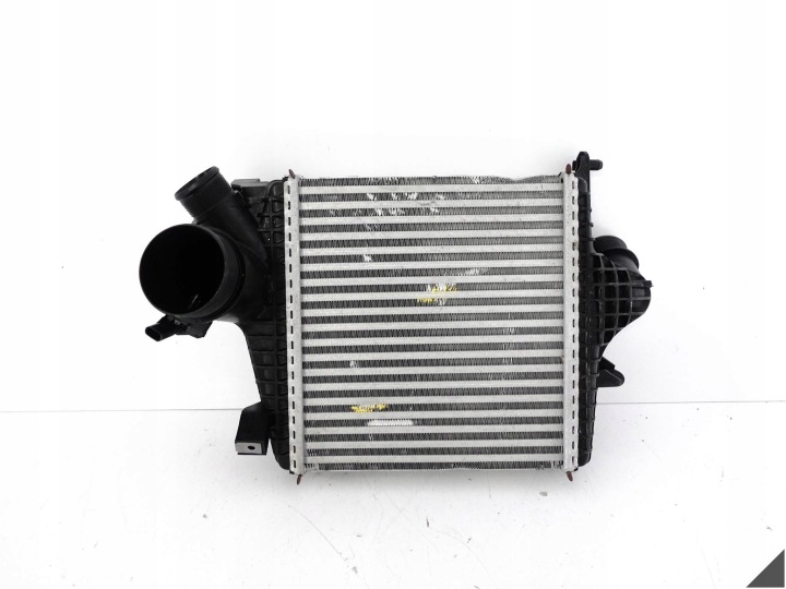 VW TOUAREG 760 AUDI Q7 4M0 Q8 4M8 PORSCHE CAYENNE 9Y0 INTERCOOLER vorne L