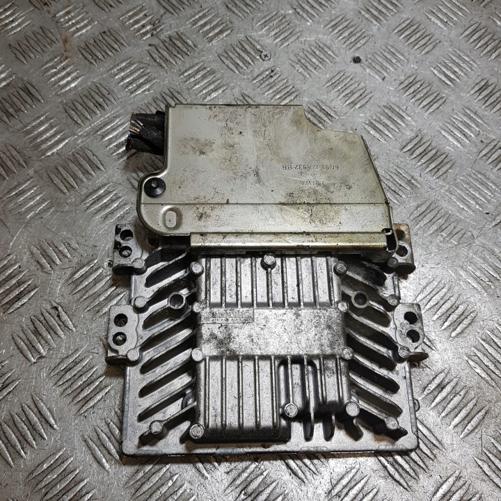 computer of the engine control unit FORD S-MAX 6G91-12A532-BB S122865022
