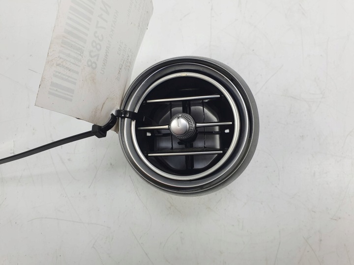 BOCCHETTA ARIA ANTERIORE A2058300301 MERCEDES C W205 4MATIC