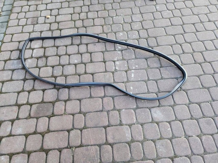 těsnění dveře záď zadní levých Karoserie Toyota Highlander XU70